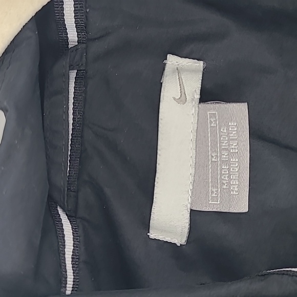 Vintage Nike windbreaker jacket medium black white gray zip up - Picture 5 of 10